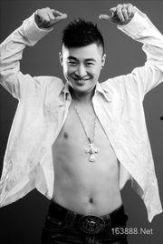 侯天悦资料,才华横溢的演艺新星，多面手才女的人生轨迹