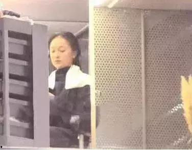 娱乐圈爆料周迅和窦靖童