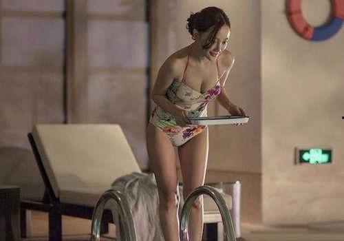 李小璐泳装照片,性感魅力，夏日风情尽显