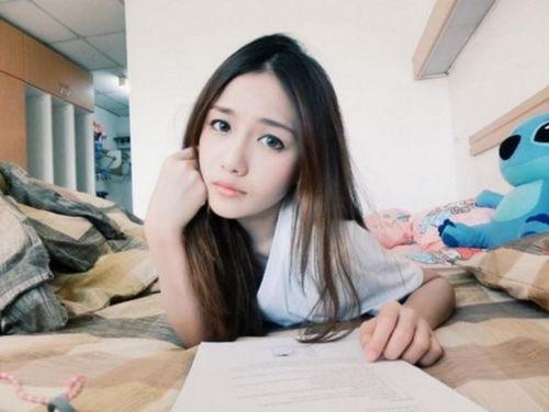 女主播青草护士制服诱惑