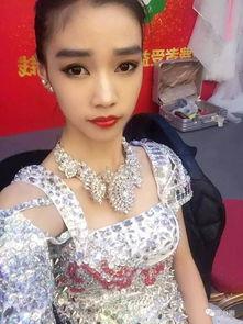 二人转演员天赐,演绎二人转艺术的璀璨明星