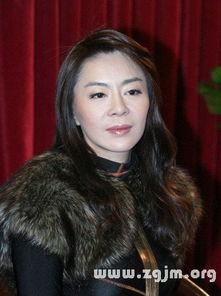 喻可欣现在的照片,喻可欣风采依旧，时光荏苒中的美丽见证